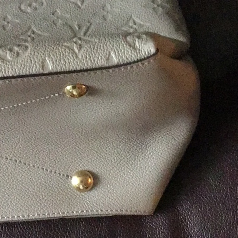 - LOUIS VUITTON MAIDA HOBO IN TOURTERELLE GRAY - Picture 13 of 16